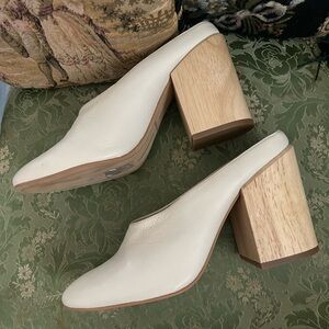 Dolce Vita mules
